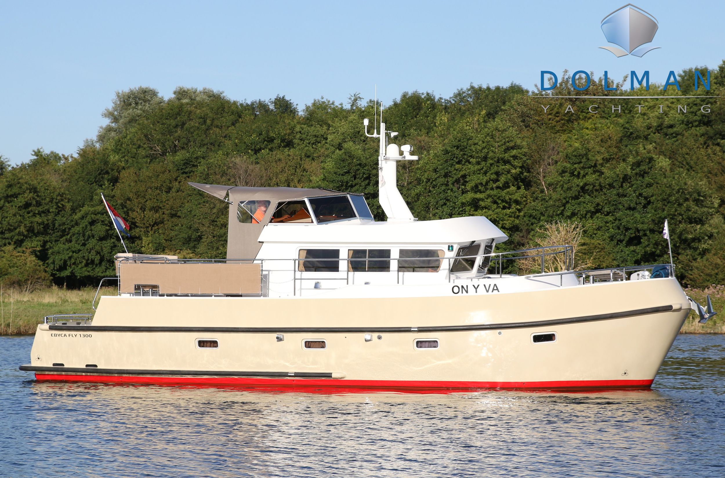 Gebruikte motorjachten - Dolman Yachting - Jachtmakelaar